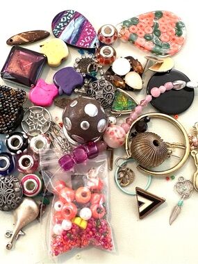 Jewelry & Crafting Supply Lot, High End, Vintage & New Beads, Pendants & More